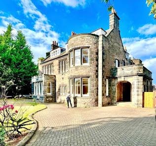 The Mayfield Clinic By Dr Nestor