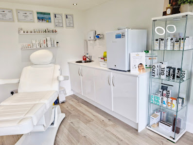 Sarah Hunt Aesthetics